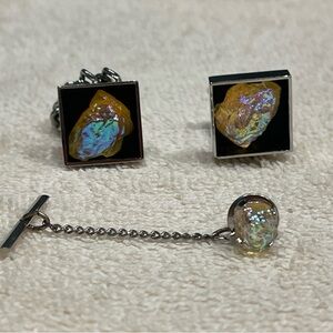 Vintage Men's Cuff Link Set With Tie Clip Framed Prism Stone Set